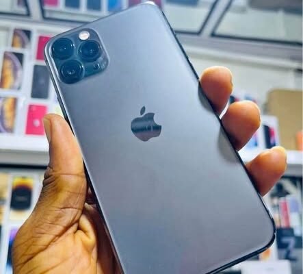 IPHONE 11 PRO