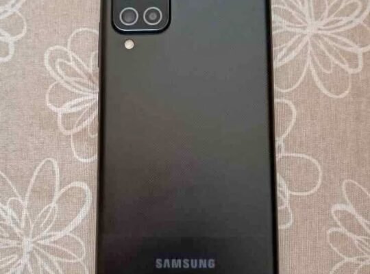 SAMSUNG A12
