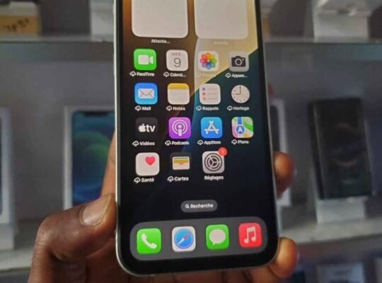 IPHONE 12 SIMPLE