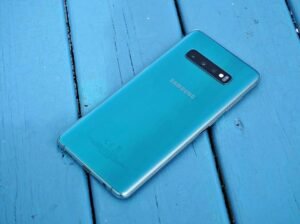 SAMSUNG S10