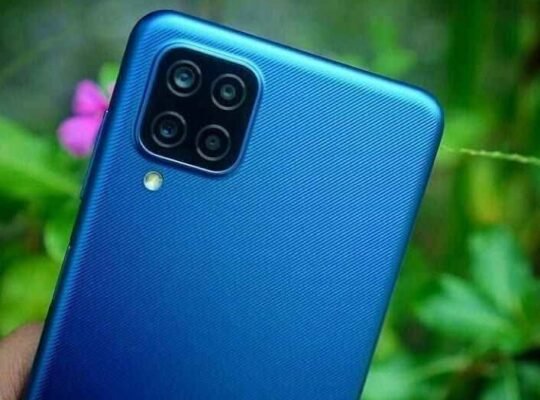 SAMSUNG A12