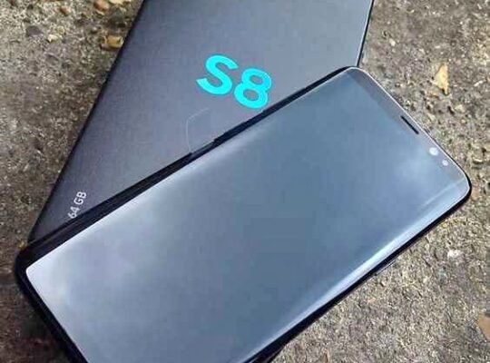 SAMSUNG S8