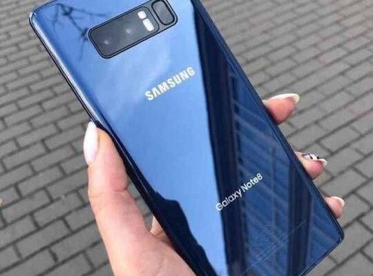 SAMSUNG NOTE 8
