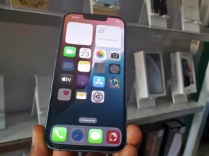 IPHONE 13 SIMPLE