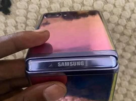 SAMSUNG Z FLOD