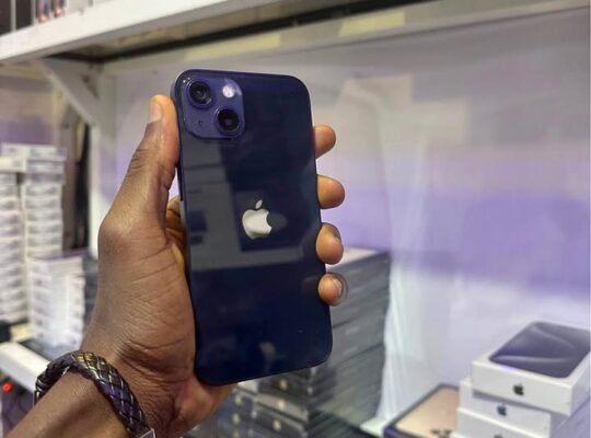IPHONE 13 SIMPLE